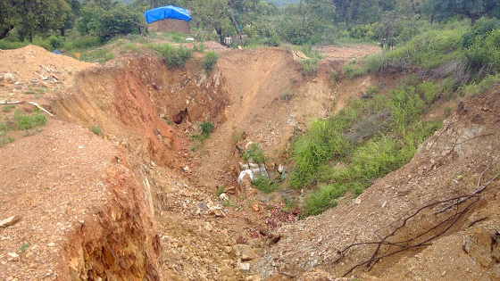 Cannot view this image? Visit: https://www.miningstockeducation.com/wp-content/uploads/2019/07/46466_pit1resize.jpg