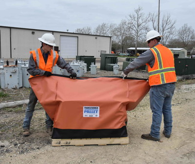 A zipper creates a liquid-tight seal making the Transformer Containment Pallet™ a weatherproof storage solution.