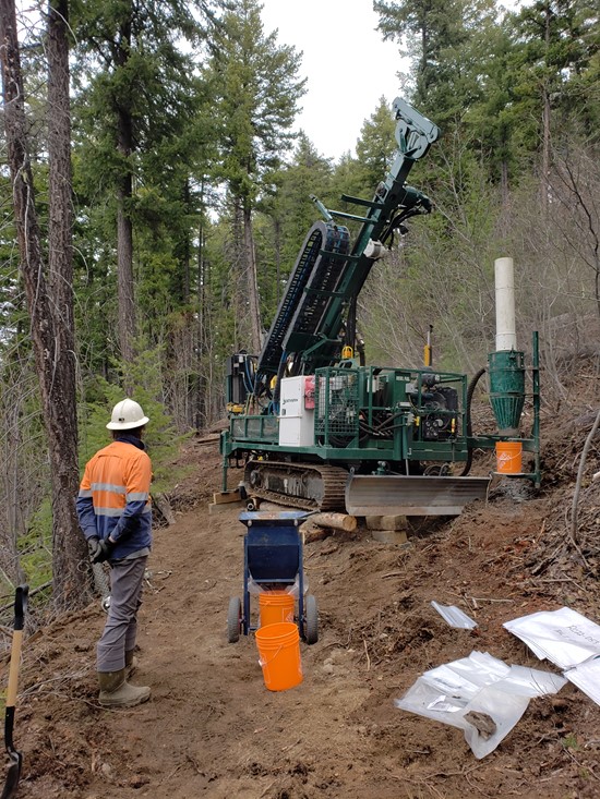 Cannot view this image? Visit: https://www.miningstockeducation.com/wp-content/uploads/2022/04/121498_endurancefigure1_550.jpg