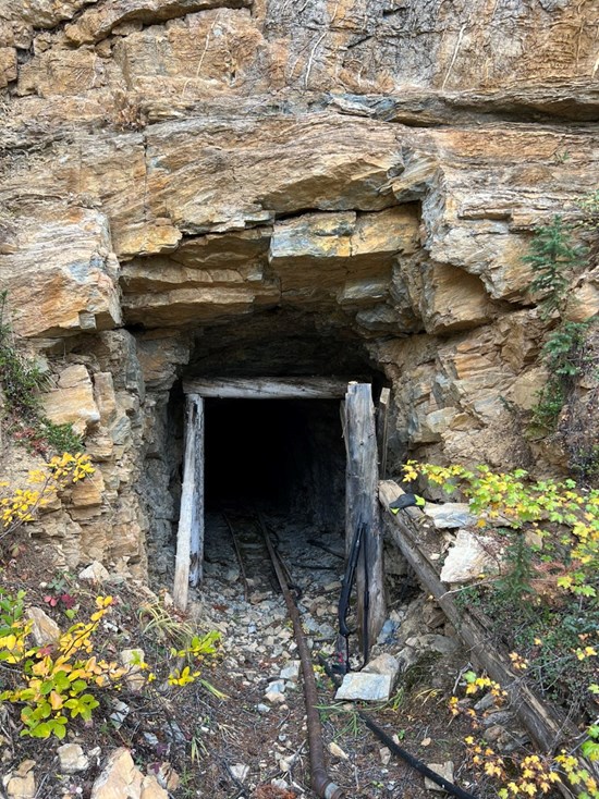 Cannot view this image? Visit: https://www.miningstockeducation.com/wp-content/uploads/2022/11/144468_ad18294384580aa5_002.jpg