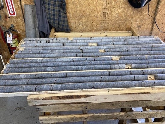 Cannot view this image? Visit: https://www.miningstockeducation.com/wp-content/uploads/2023/05/167175_ldi_core_samples_550.jpg