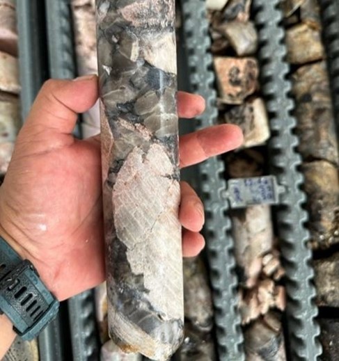 Cannot view this image? Visit: https://www.miningstockeducation.com/wp-content/uploads/2023/07/173756_fig1sm_487.jpg