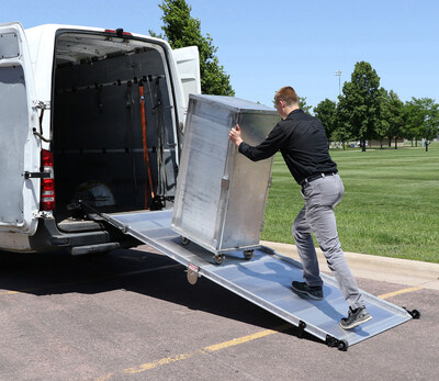 Redesigned LB20 ramp extended to allow loading of industry equipment.