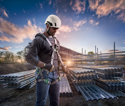 The V-Gard H2™ Safety Helmet is the newest head protection solution available within MSA Safety’s iconic V-Gard® head protection line and brings together features of the world’s most popular and most recognized industrial helmet system with new features. The helmet is available in the United States.