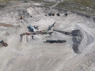 On site aggregate production (CNW Group/Foran Mining Corporation)