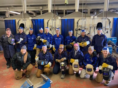 Participants felt love and support while learning to weld at the CWB Foundation's Women of Steel Forging Forward program hosted at Northwestern Polytechnic. (CNW Group/CWB Welding Foundation)