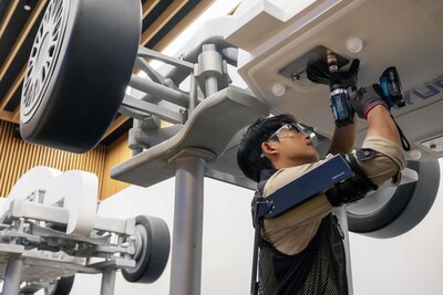 Hyundai Motor and Kia’s Robotics LAB Announce Plans to Launch ‘X-ble Shoulder’ at Wearable Robot Tech Day
