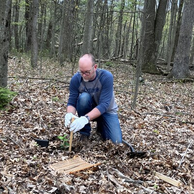 Employee volunteers from Mon Power, a subsidiary of FirstEnergy Corp. (NYSE: FE), have planted more than 2,700 trees at community events throughout the company’s West Virginia service area.