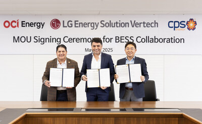 From left to right: Rudy Garza, President & CEO, CPS Energy, Sabah Bayatli, President, OCI Energy, Jaehong Park, President & CEO, LG Energy Solution Vertech