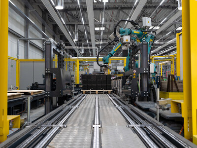 Clarios battery palletization robot in a packaging facility.