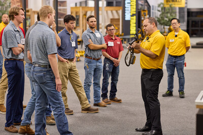Students stepped inside DEWALT’s state-of-the-art innovation center, experiencing the latest in construction technology