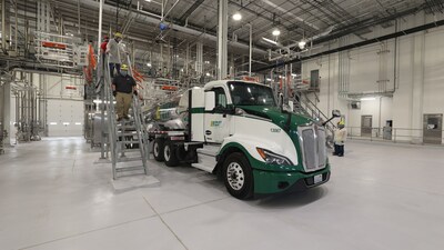 When fully operational, the Pasco facility will be able to process up to 8 million pounds of milk per day, coming from more than 100 family-owned dairy farms across the region.