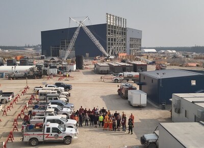 Foran Employees and Contractors on Site (CNW Group/Foran Mining Corporation)
