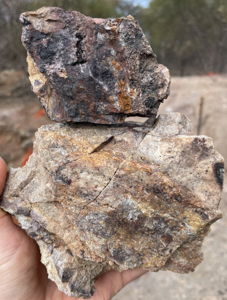 LC0003 6.06g/t Au + 10.80g/t Ag from Josephine Moulder (mix of quartz-gossan after semi-massive sulphide and quartz-feldspar with abundant disseminations of ex-pyrite/arsenopyrite)