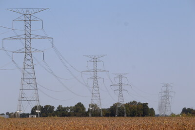 Led by American Transmission Systems, Inc. (ATSI), a FirstEnergy Transmission company, the project includes a new substation and nine-mile-long 345-kilovolt (kV) transmission line to help prevent or minimize the impact of power outages in and around Delta Village, Fulton, Pike, Swan Creek and York townships and support continued future growth in northwest Ohio.
