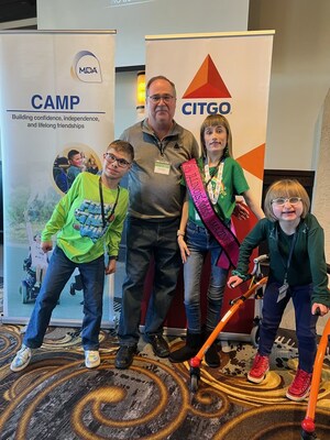 CITGO Lemont Refinery Vice President and General Manager Jim Cristman with MDA ambassadors.