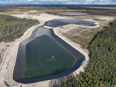 Dry Stack Tailings Area Phase 1 and Tailings Area Water Management Pond (Foreground) with Completed Liner Installation (CNW Group/Foran Mining Corporation)