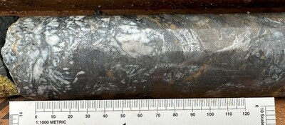 Image 1: Sphalerite and galena are well corelated to silver mineralization. As seen here in a quartz sulfide vein from GH25-05. (CNW Group/Metallis Resources Inc.)