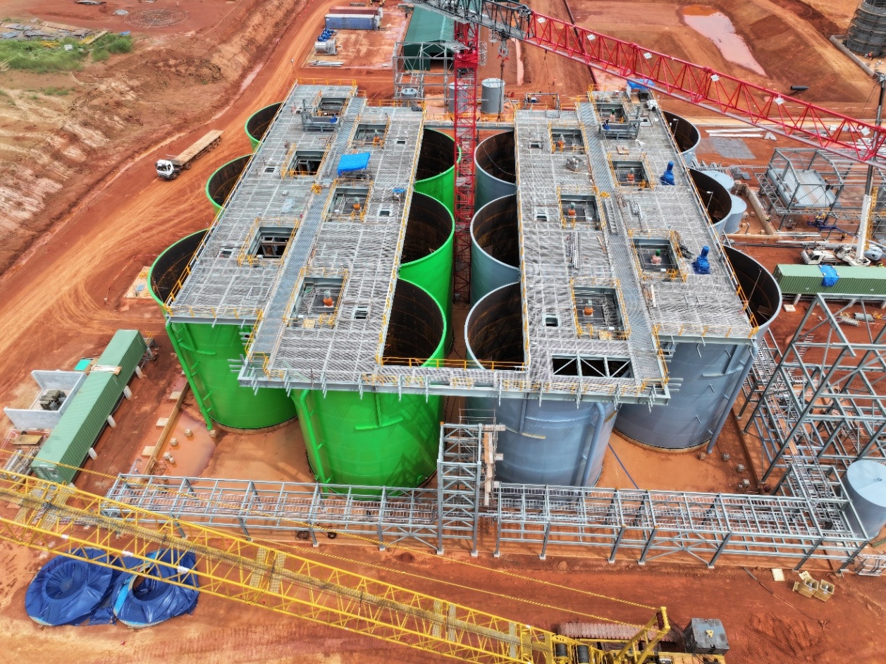 Figure 6: View of CIL with pipe rack and top of CIL tank steel erection (12 October 2025)