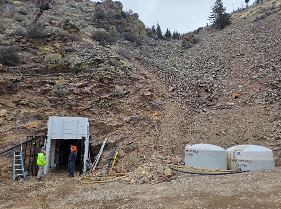 Cannot view this image? Visit: https://www.miningstockeducation.com/wp-content/uploads/2025/11/273246_3d30829a14b32859_001.jpg