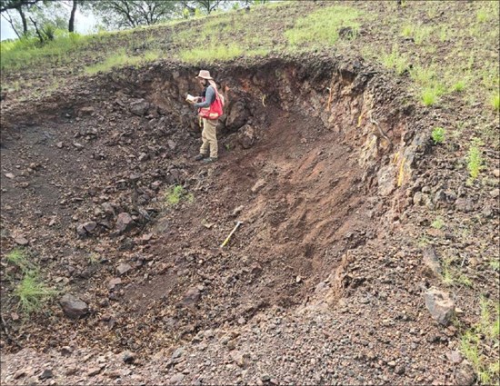 Cannot view this image? Visit: https://www.miningstockeducation.com/wp-content/uploads/2025/11/274093_2427edde74ea1821_002.jpg