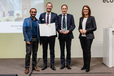 Picture f.l.t.r.: Siddharth Prakash, Group Leader for Circular Economy & Global Value Chains at the Öko-Institut e.V. in Freiburg; Marcel Haefliger, Director Sales & Marketing Automotive Europe; Michael Hahne, Vice President, Commercial, Novelis Europe; Rita Schwarzelühr-Sutter, Parliamentary State Secretary to the Federal Minister for the Environment, Climate Protection, Nature Conservation, and Nuclear Safety. Copyright all Pictures: Sandra Kühnapfel © IDZ