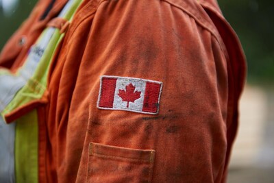 Canadian Flag (CNW Group/AME)