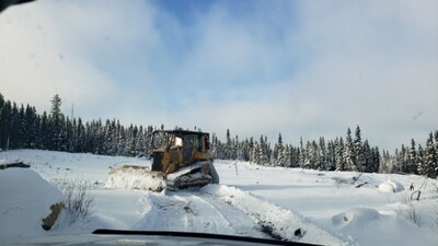 Figure 2.3 – Hydrology drilling, water well logging, snow clearing, and water flow
monitoring at West Joe (L-R) (CNW Group/Power Metals Corp.) Figure 2.3 – Hydrology drilling, water well logging, snow clearing, and water flow
monitoring at West Joe (L-R) (CNW Group/Power Metals Corp.)