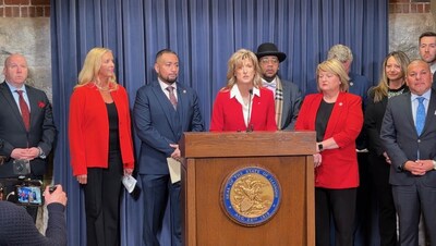 The Clean Energy Choice Coalition and its members from the Hearth, Patio & Barbecue Association, Greater Chicagoland Black Chamber of Commerce, and Homebuilders Association of Illinois were joined by Illinois Senators Sue Rezin, Javier Loera Cervantes, Terri Bryant, and Seth Lewis to announce a four-bill legislative package designed to strengthen Illinois' energy reliability and affordability during a press conference on Wednesday, February 25, at the State Capitol in Springfield. The Clean Energy Choice Coalition and its members from the Hearth, Patio & Barbecue Association, Greater Chicagoland Black Chamber of Commerce, and Homebuilders Association of Illinois were joined by Illinois Senators Sue Rezin, Javier Loera Cervantes, Terri Bryant, and Seth Lewis to announce a four-bill legislative package designed to strengthen Illinois' energy reliability and affordability during a press conference on Wednesday, February 25, at the State Capitol in Springfield.