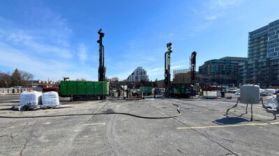 Diverso geothermal rigs stationed and ready to drill at 50 Wilson Heights Boulevard by Greenwin, KingSett Capital, and Tridel. (Photo: courtesy of Greenwin) (CNW Group/Diverso Energy LP)