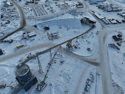 Primary Crusher and Conveyor Assembly (Middle of December 2025) (CNW Group/Foran Mining Corporation)