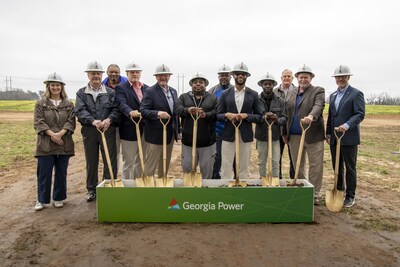 Pictured from left to right: Lisa Hopper, Georgia Power Area Manager; Sheriff Gary Hutchins, Jefferson County Sheriff’s Office; Commissioner Gonice Davis, Jefferson County Board of Commissioners; 
Chairman Mitchell McGraw, Jefferson County Board of Commissioners; Dwayne Flowers, City of Wadley Administrator; Mayor Pro Tem John “Tubby” Maye, Wadley City Council; Commissioner Rodney McKinnie, Jefferson County Board of Commissioners; Mayor Harold Moore, City of Wadley; Councilman James Cunningham Jr., Wadley City Council; Commissioner William Toulson, Jefferson County Board of Commissioners; Jerry Coalson, Jefferson County Administrator; Kerry Bridges, Georgia Power Region Executive