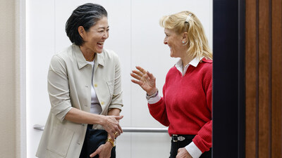 Designed for older adults, the new Otis Viva™ solutions – for existing and new buildings – promote safe, reliable mobility in support of longer, more independent and active living.