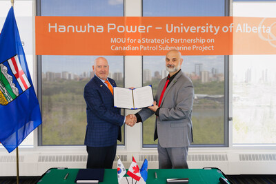 Hanwha Power and the University of Alberta signed an MOU on May 22 in Canada to collaborate on low-carbon energy technologies. Hanwha Power and the University of Alberta signed an MOU on May 22 in Canada to collaborate on low-carbon energy technologies.