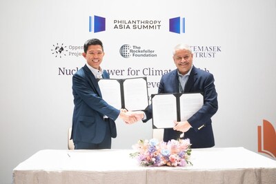 Dickson Lim, Philanthropy Advisory Lead, Temasek Trust; Head, TT Foundation Advisors and Ashvin Dayal, Senior Vice President, Power, The Rockefeller Foundation at the announcement of the Global Coalition for Nuclear Philanthropy (GCNP) at the Philanthropy Asia Summit 2026