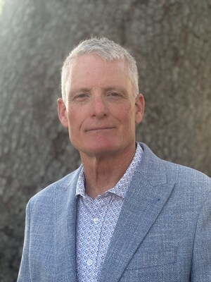 Stewart Staples, Vice President of Commercial Roofing